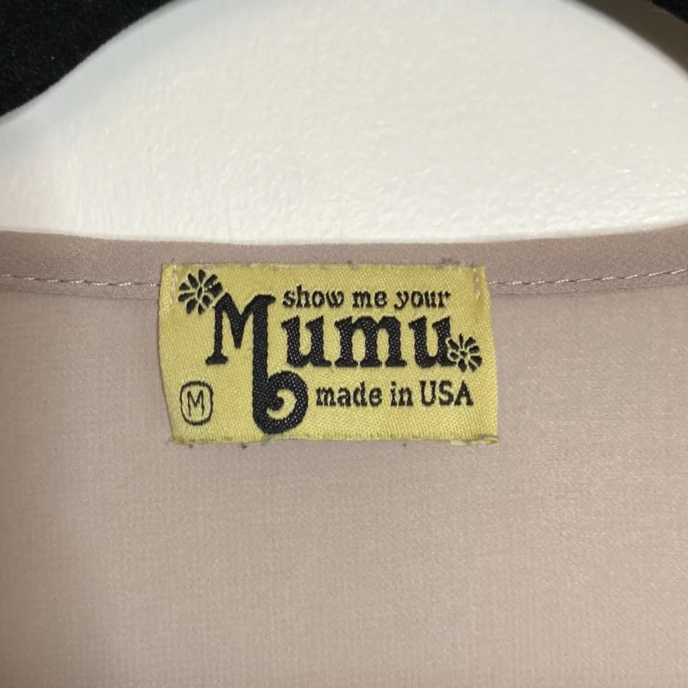 Show Me Your MuMu Taupe Boho Blouse Size Medium - Picture 4 of 5